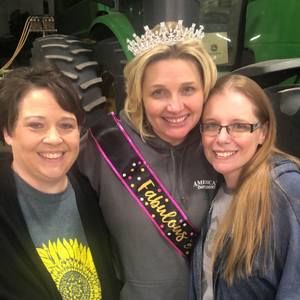 Meet your Posher, Tania